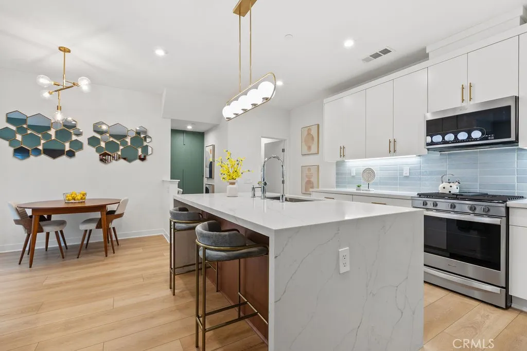 1707 W Bushell, Anaheim, California 92805 home-pic-6